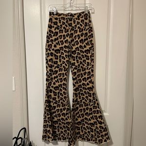 BUCKLE Small leopard flare jeans